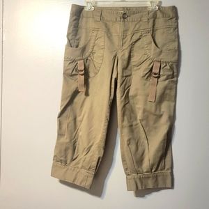 Sage/Army Green Gianni Bini Capris